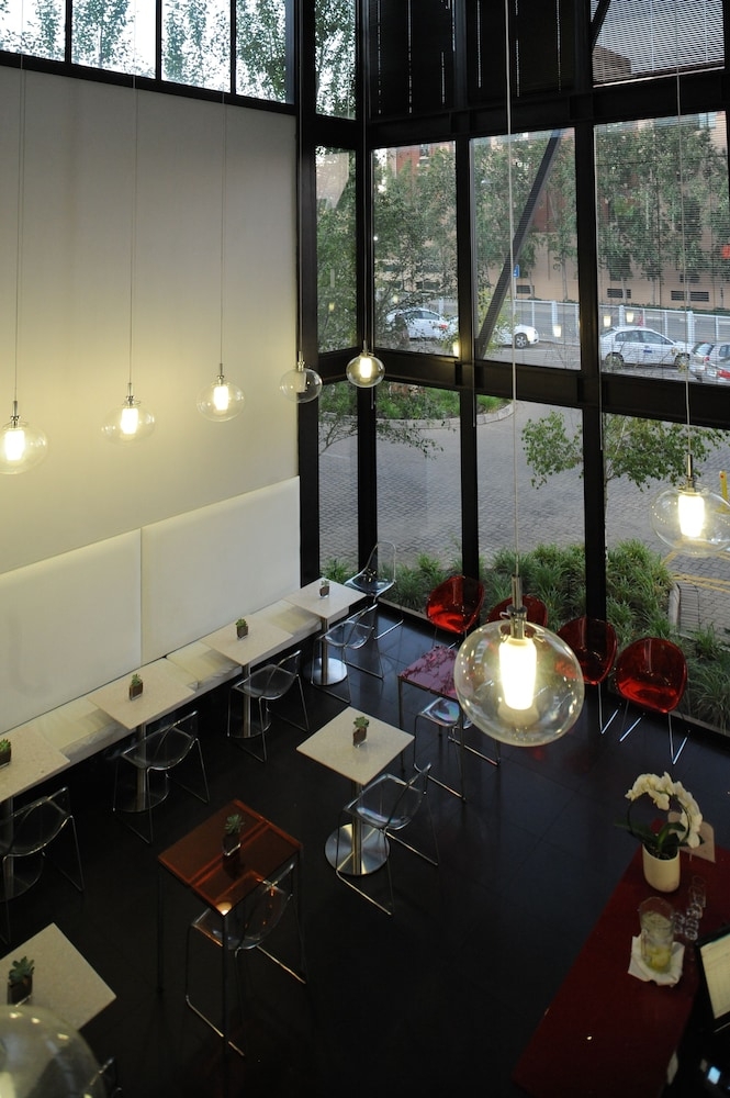 ロビーラウンジ