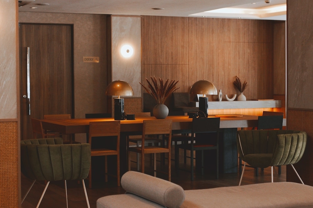 ロビー応接スペース