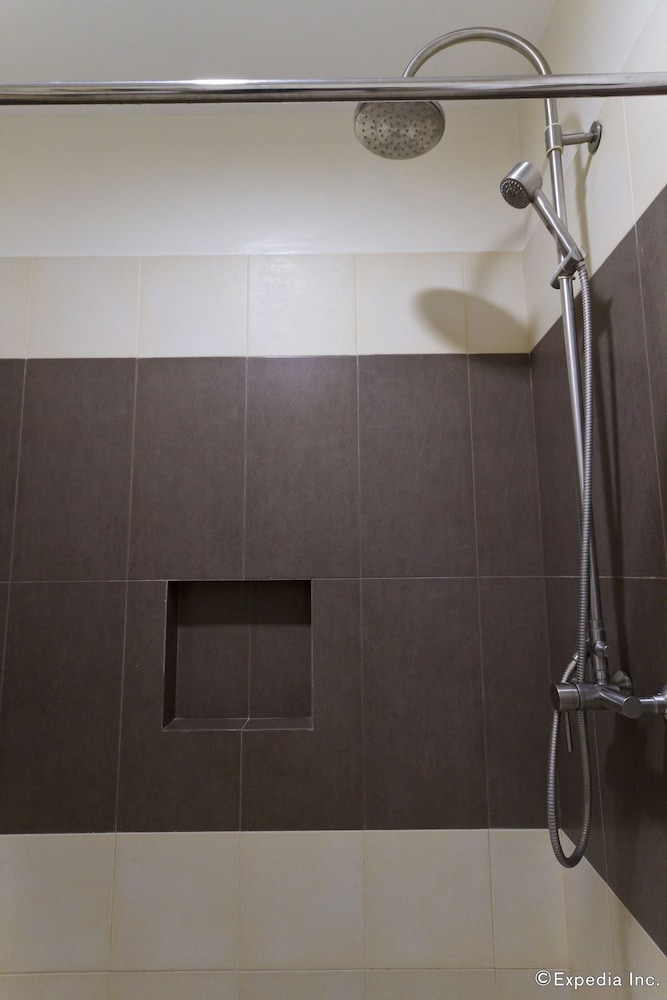 バスルームのシャワー