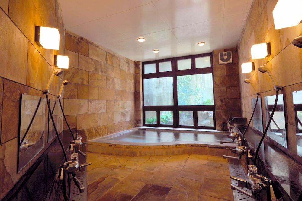 屋内スパ浴槽