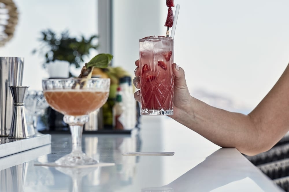 プールサイドバー