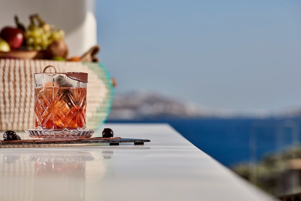 プールサイドバー