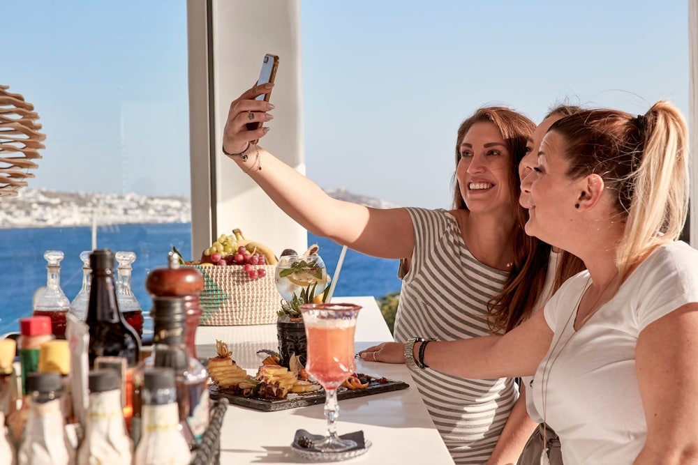 プールサイドバー