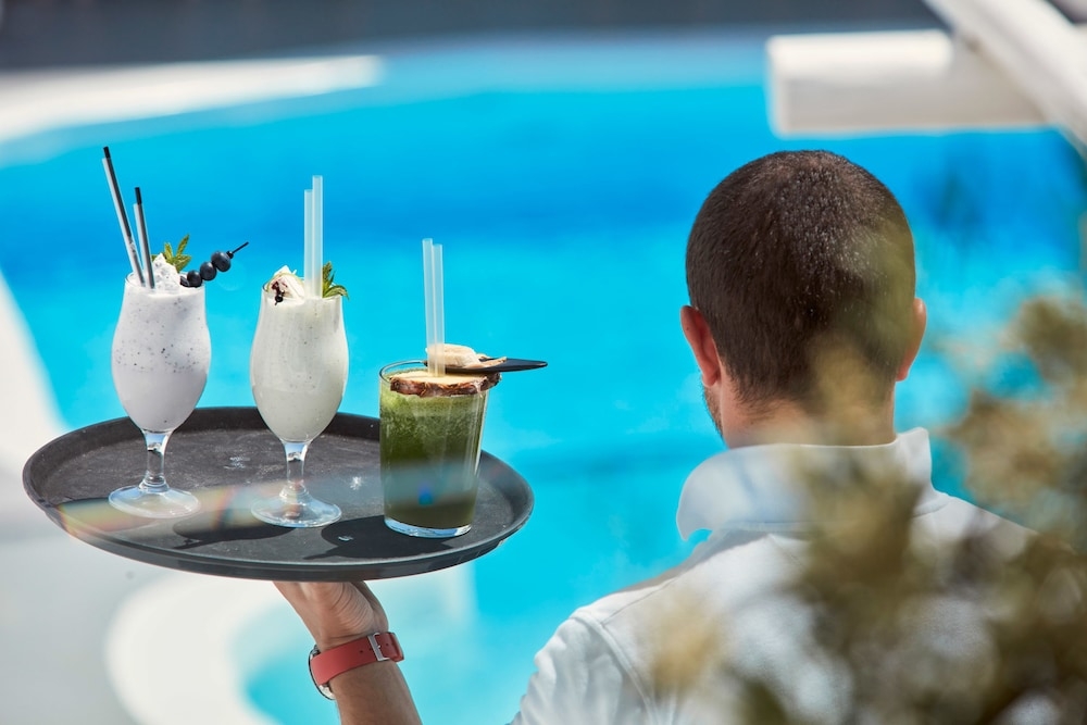 プールサイドバー