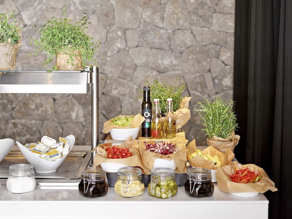 朝食ビュッフェ