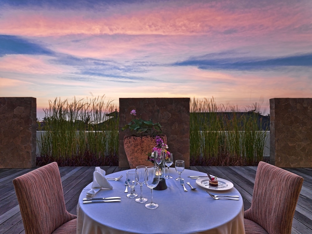 屋外ダイニングエリア