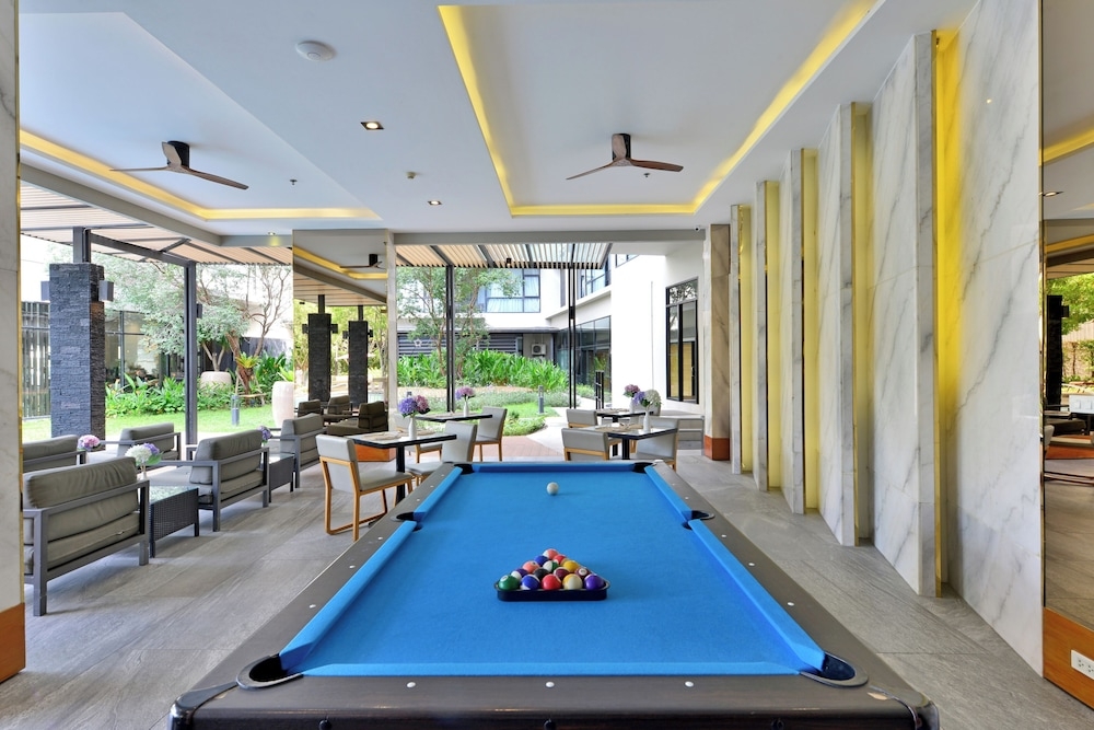 プールサイドバー