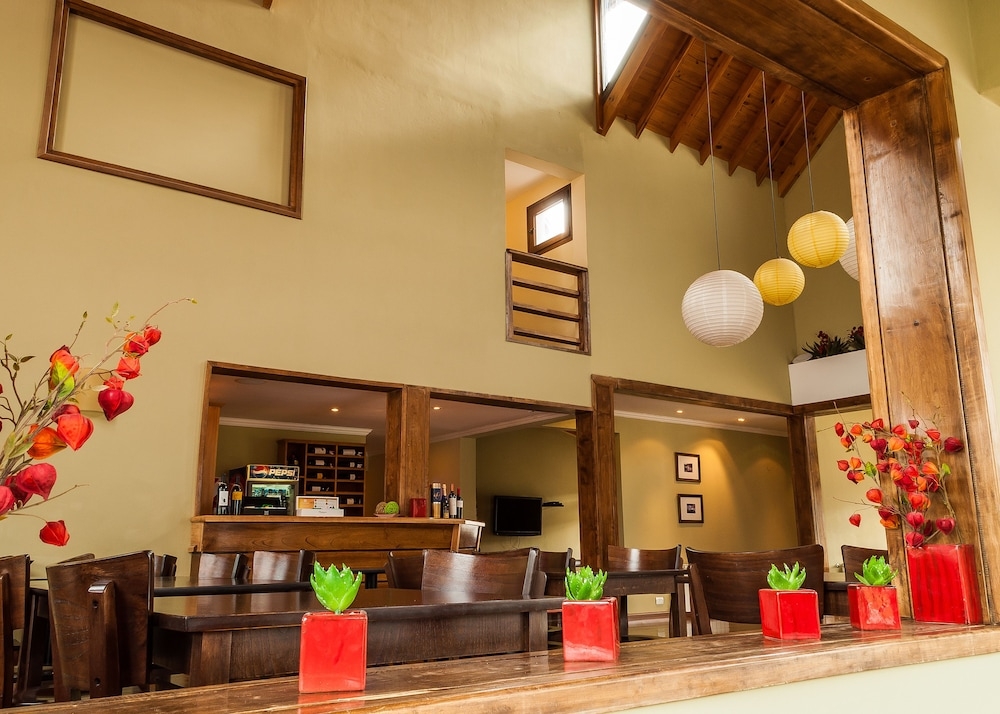 ロビーラウンジ