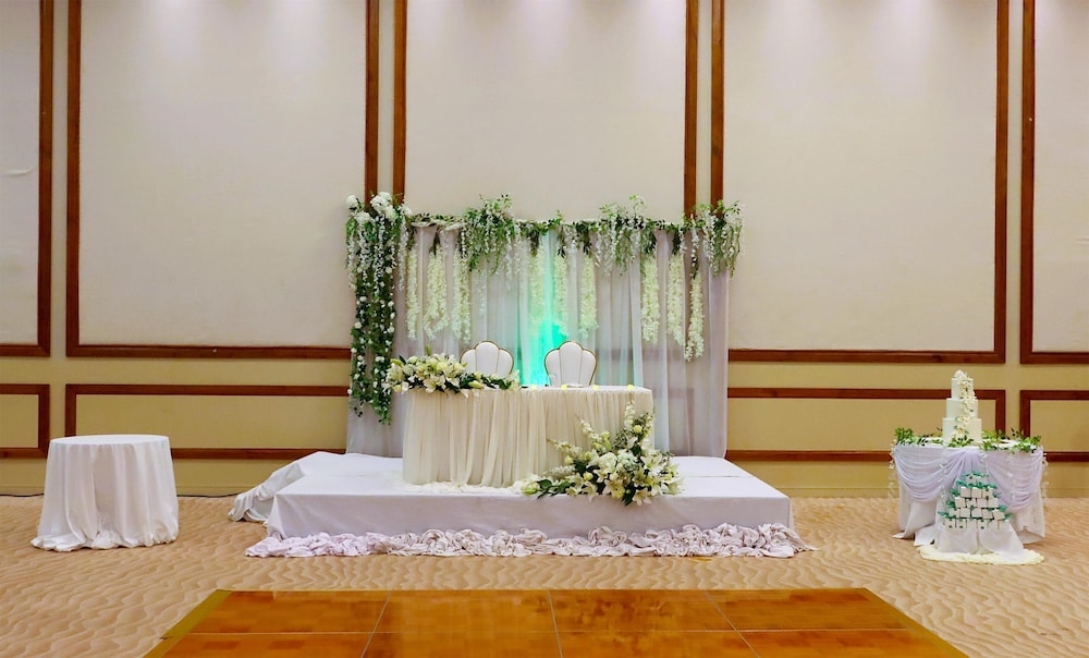屋内結婚式場