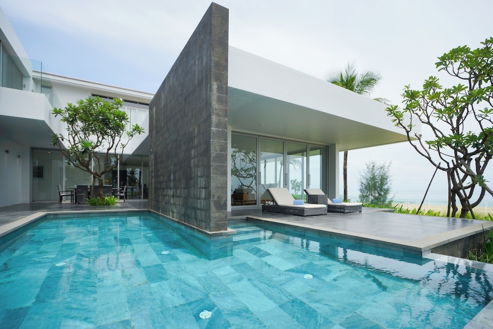 プライベートプール