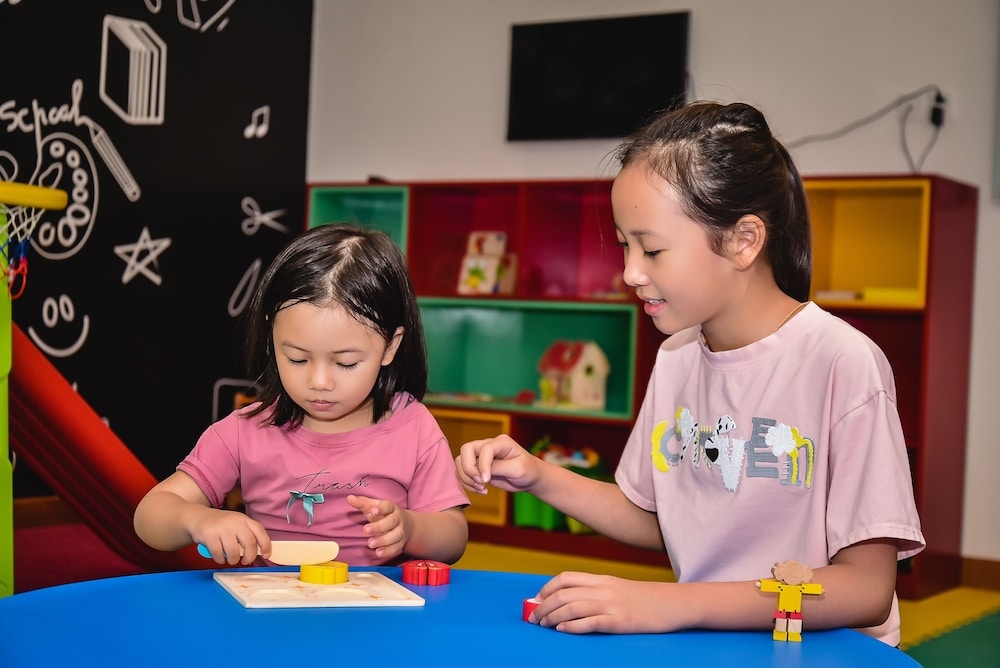 子供用の遊び場 - 屋内