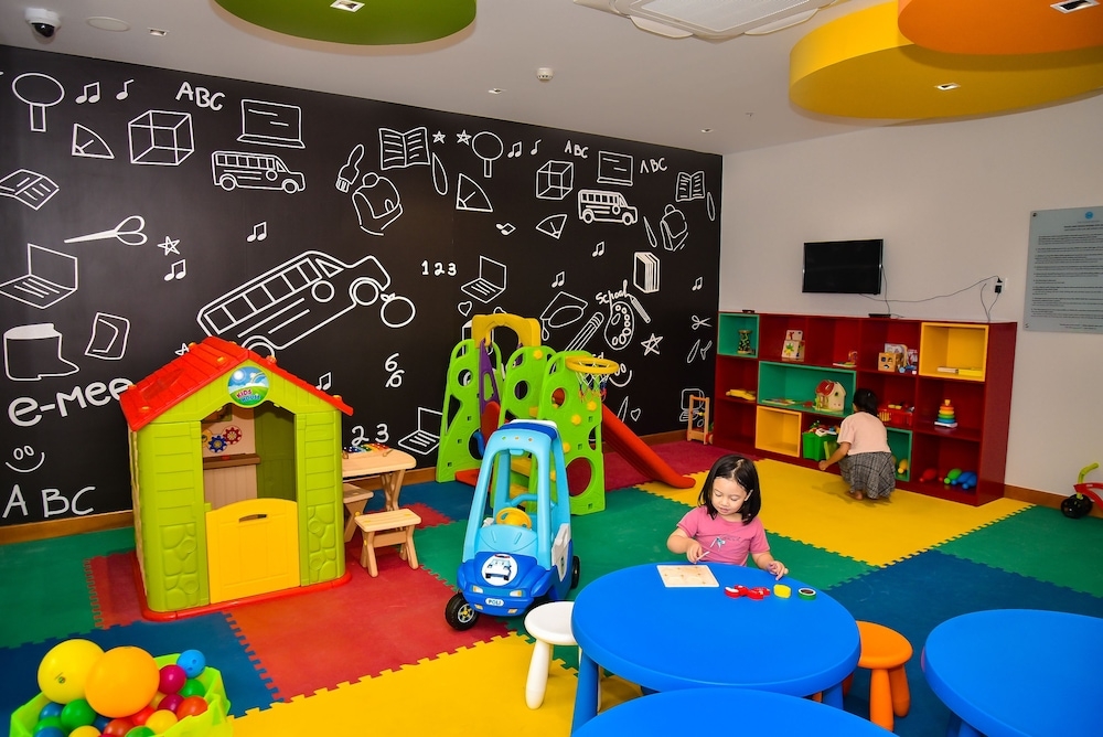 子供用の遊び場 - 屋内