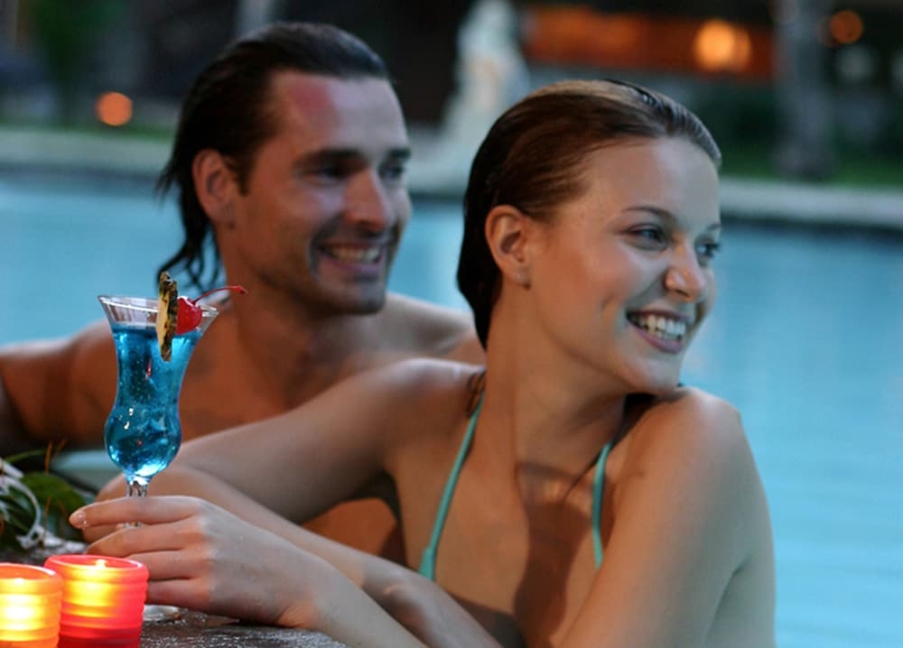 プールサイドバー