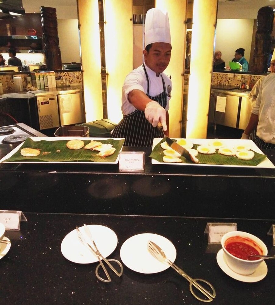 朝食ビュッフェ