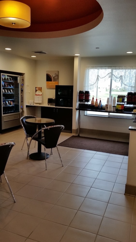 ロビーラウンジ