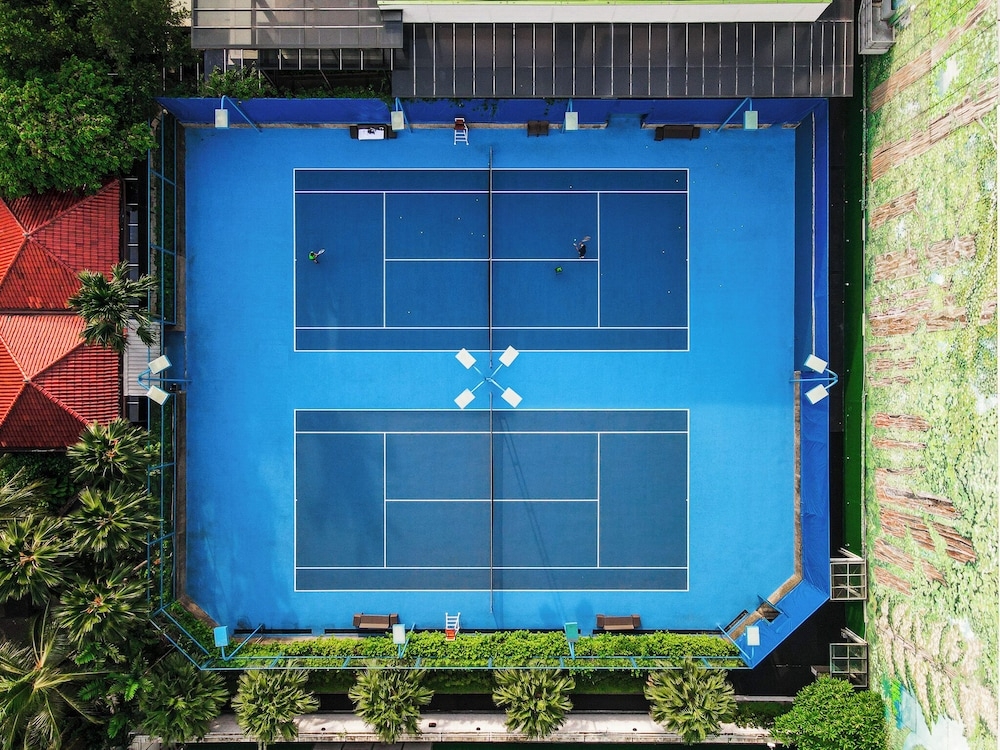 テニスコート