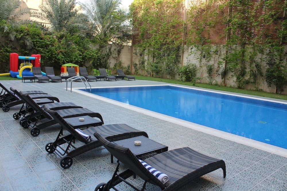 子供用の遊び場 - 屋外