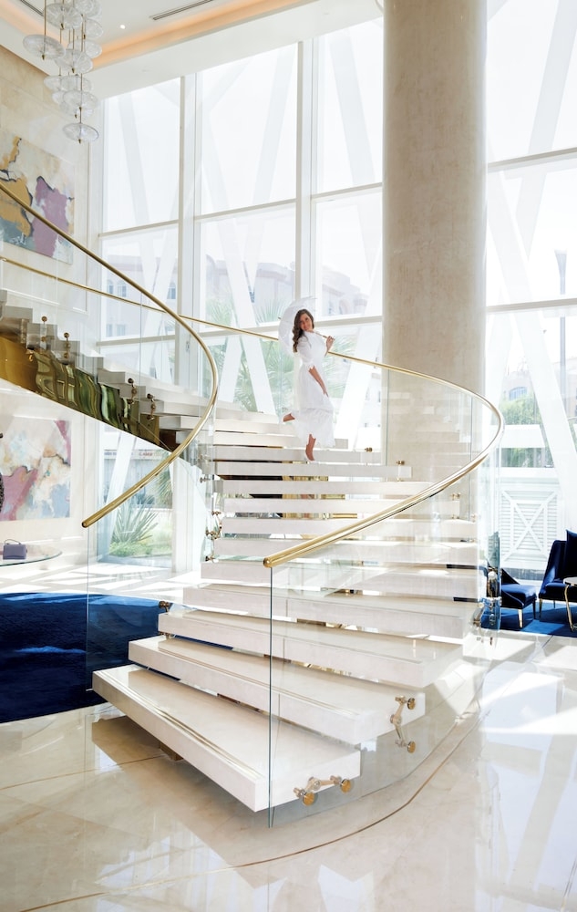 ロビー応接スペース