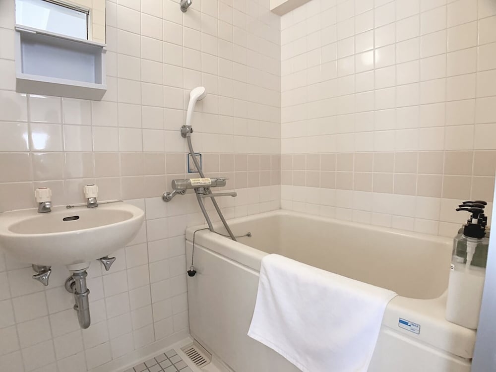 バスルームのシャワー