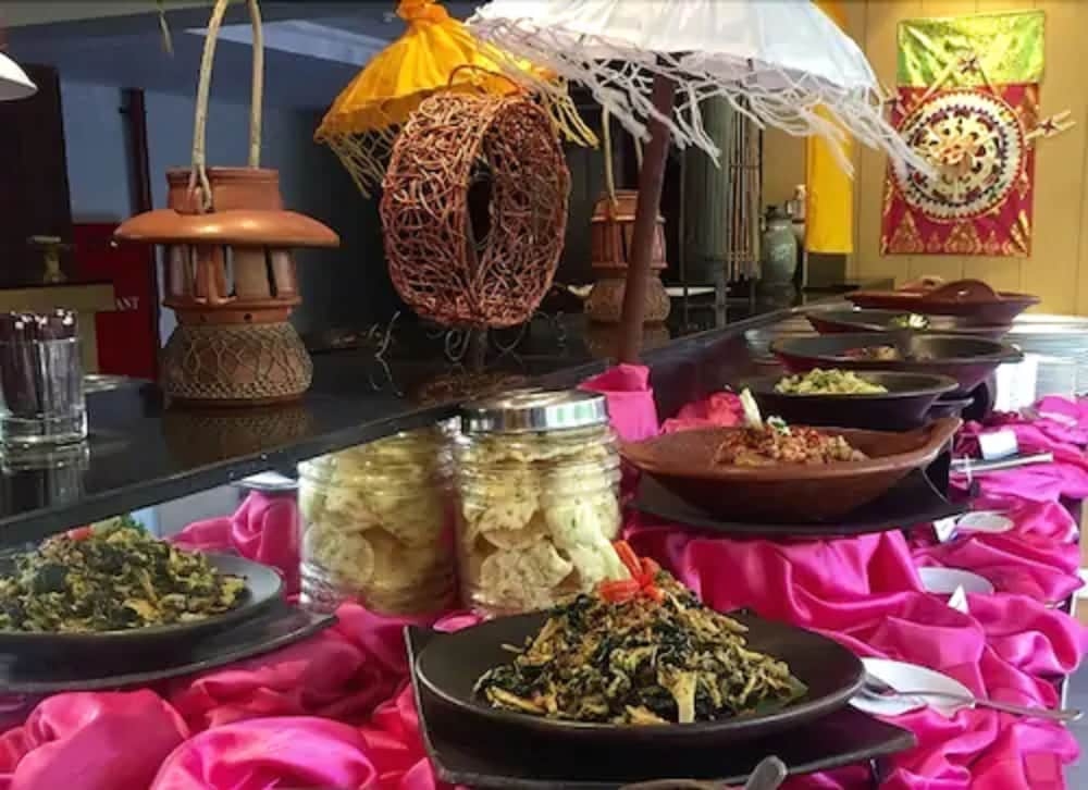 朝食ビュッフェ