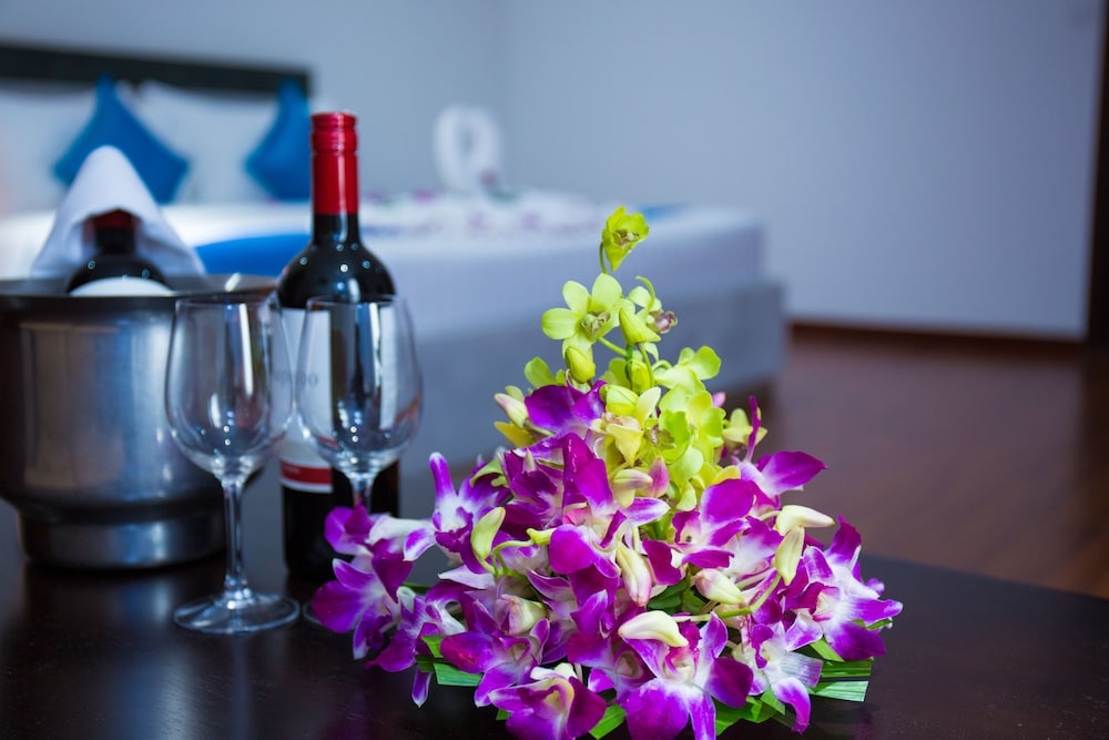 客室内のダイニングエリア