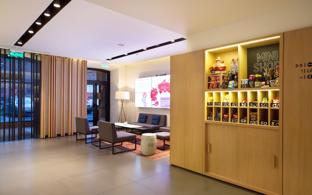 ロビー応接スペース