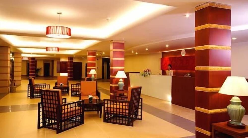 ロビーラウンジ