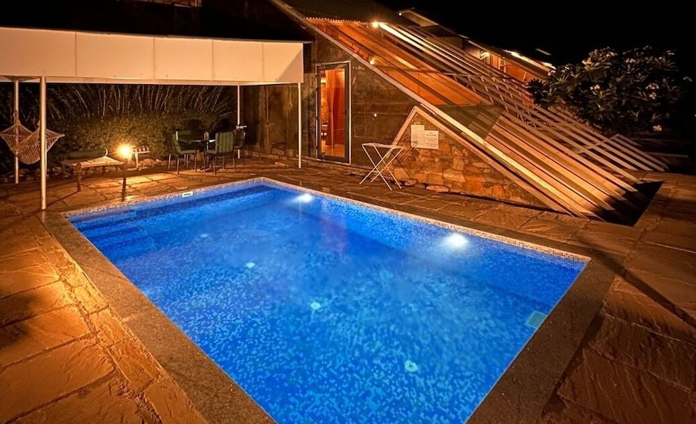 プライベートプール