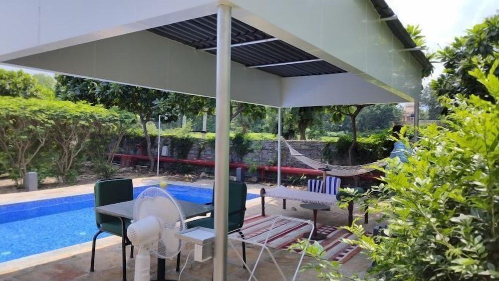 プライベートプール