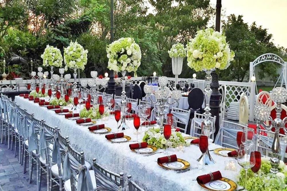 屋外バンケット スペース