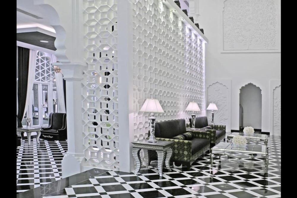 ロビーラウンジ