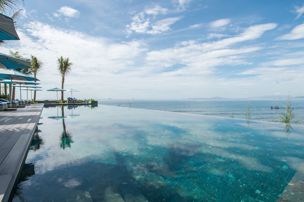 インフィニティ プール