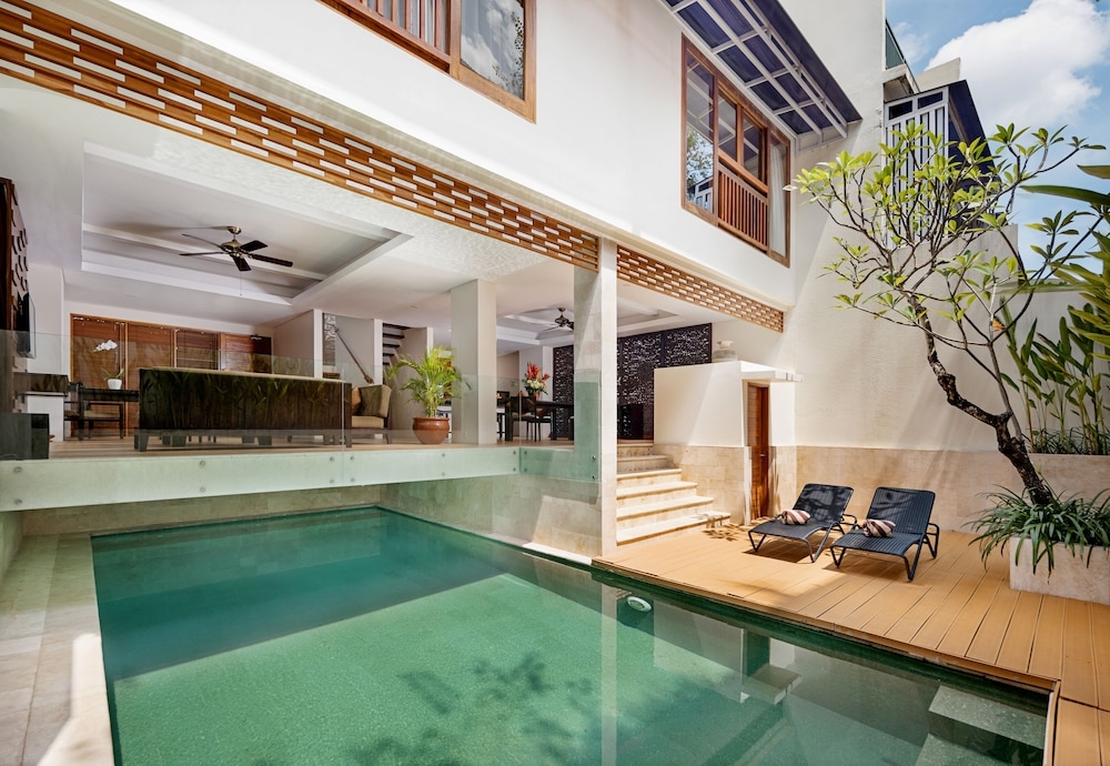 プライベートプール