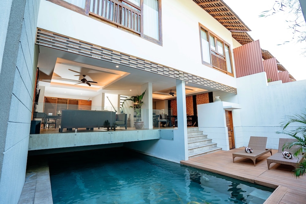 プライベートプール