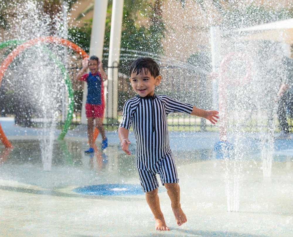 子供用の遊び場 - 屋外