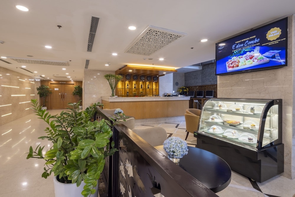 ロビーラウンジ