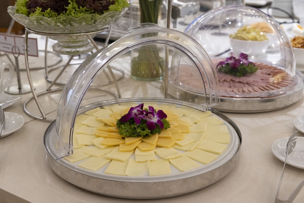 朝食ビュッフェ