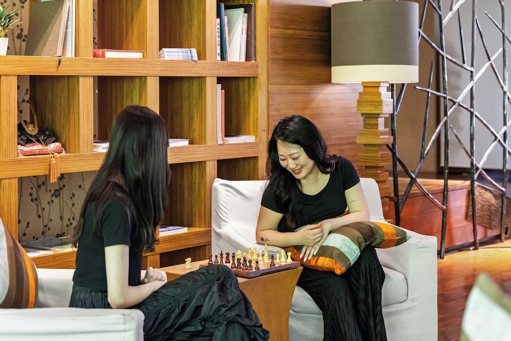 ロビーラウンジ