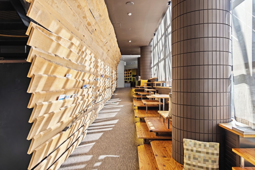 ロビーラウンジ