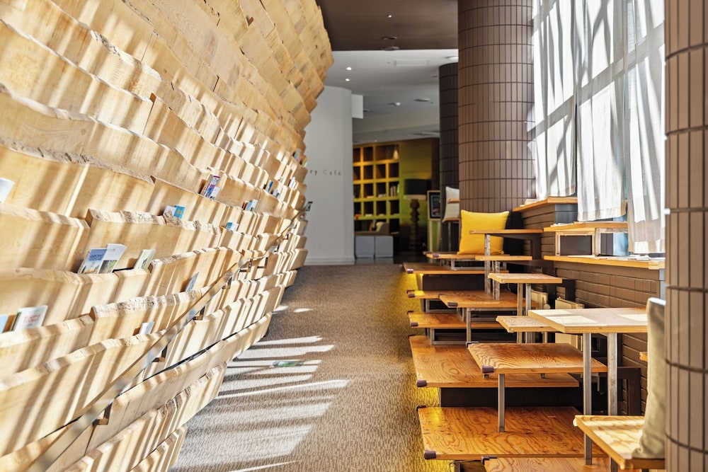 ロビーラウンジ