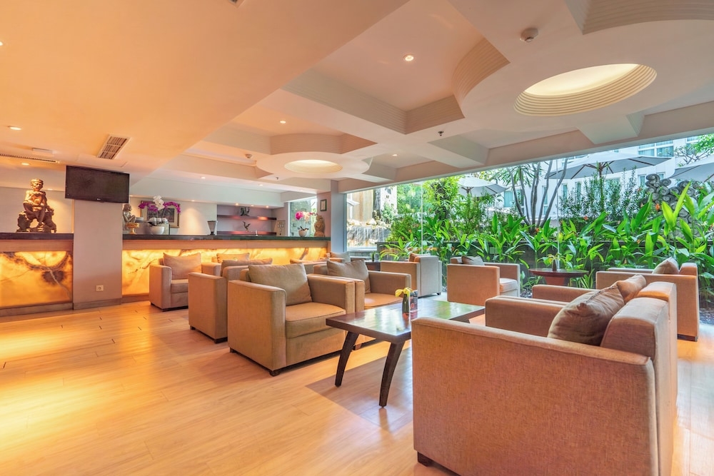 ロビーラウンジ