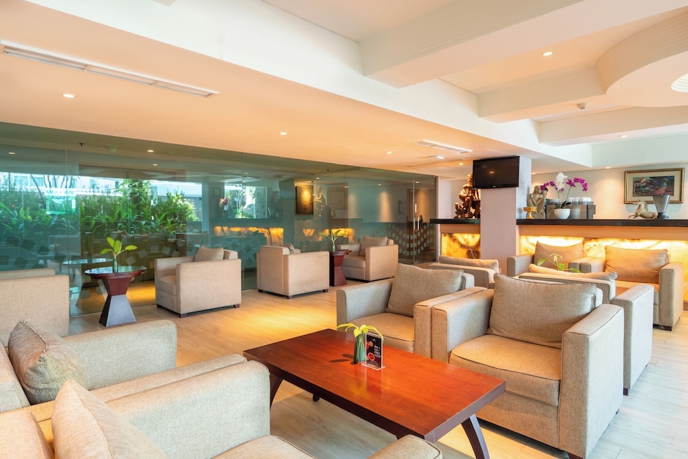 ロビーラウンジ