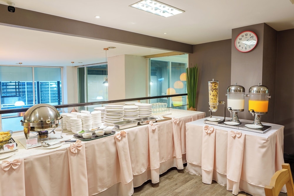 朝食ビュッフェ