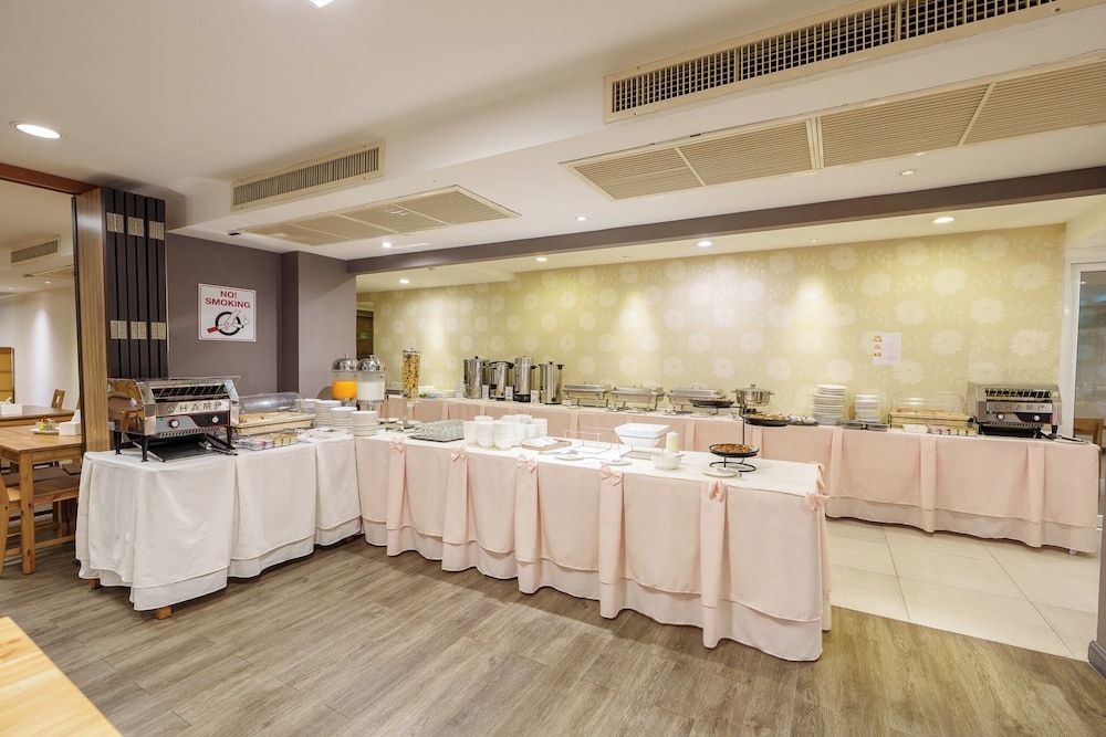 朝食ビュッフェ