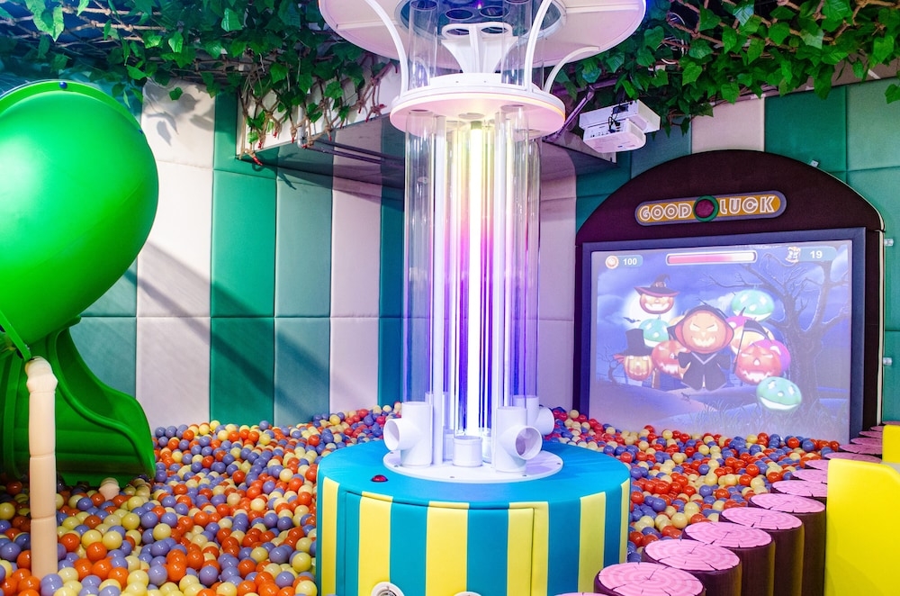 子供用の遊び場 - 屋内