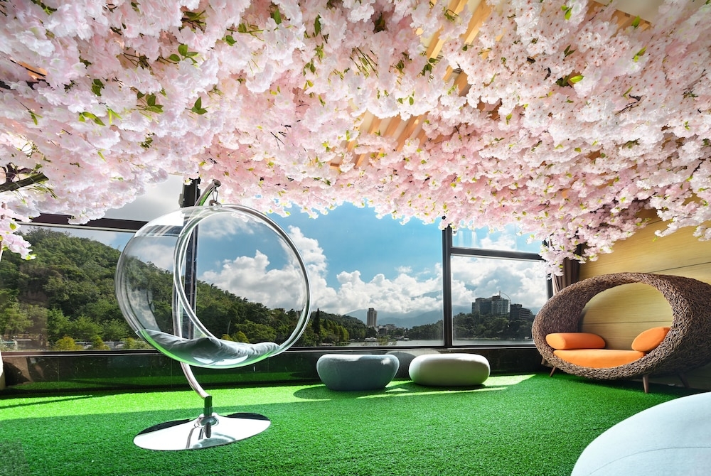 ロビー応接スペース