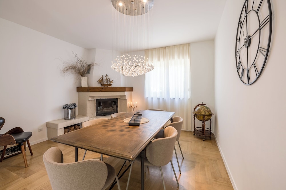 ダイニングルーム