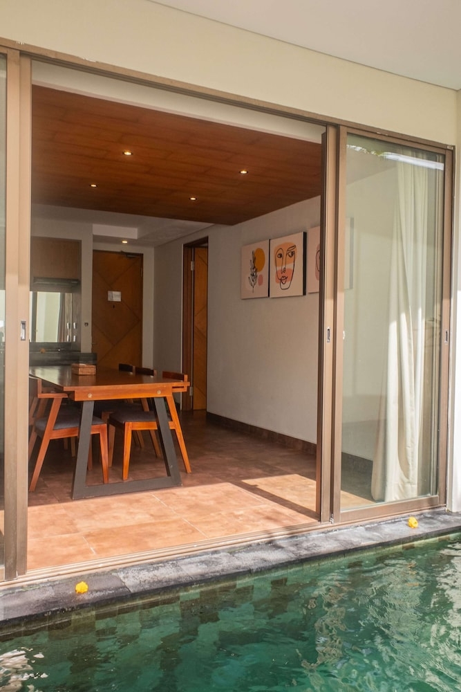 リビング エリア