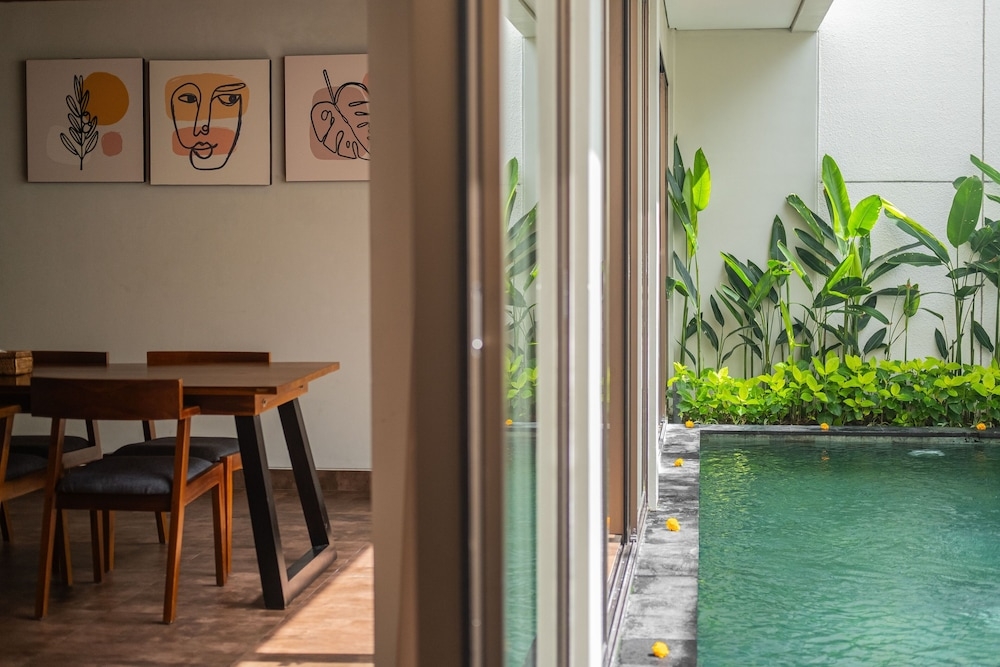 プライベートプール