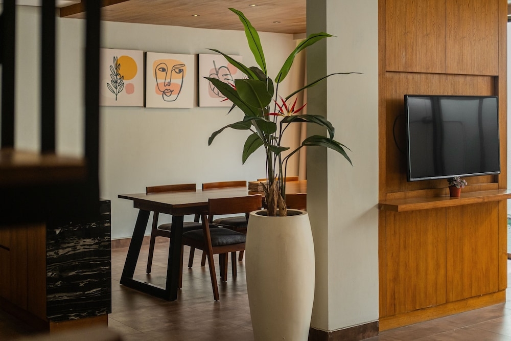 ダイニングルーム